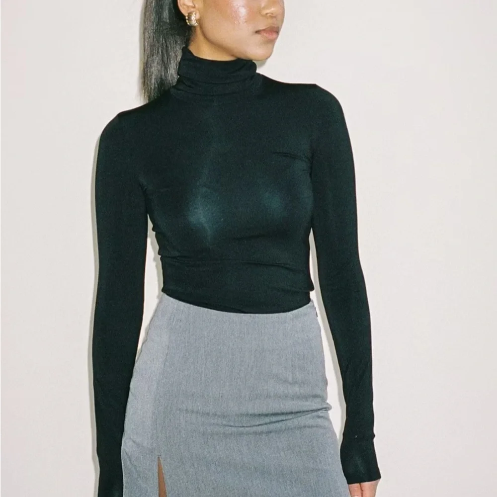 Djerf Avenue Skirt - Picture 2 of 7